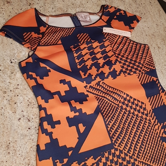 Romeo and Juliet Couture Dress - Picture 3 of 11